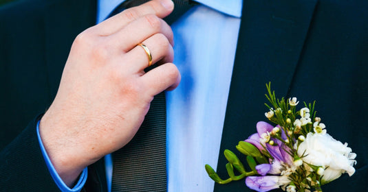 Top Tips for Buying Men’s Wedding Bands