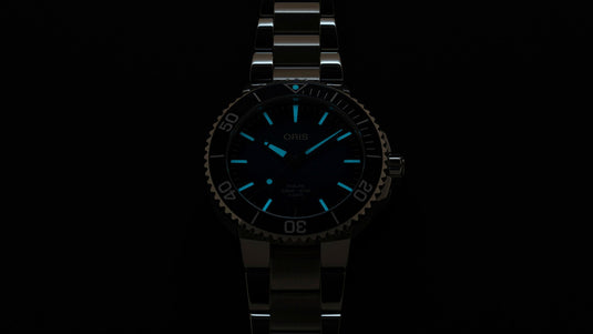 oris-aquis-date-calibre-400-01-400-7769-4135-07-8-22-09peb