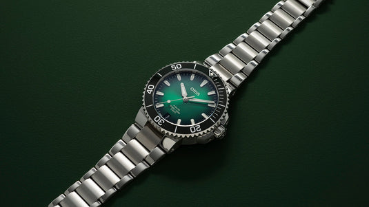 oris-aquis-date-calibre-400-01-400-7769-4157-07-8-22-09peb