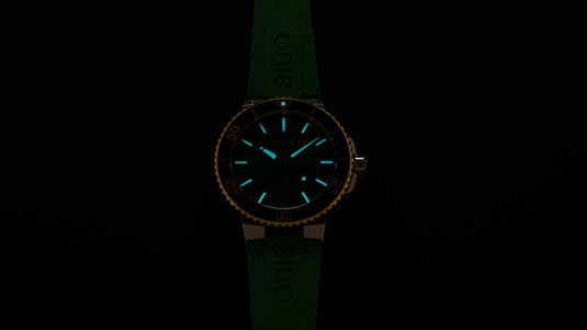 oris-aquis-date-calibre-400-01-400-7769-6357-07-4-22-77fc