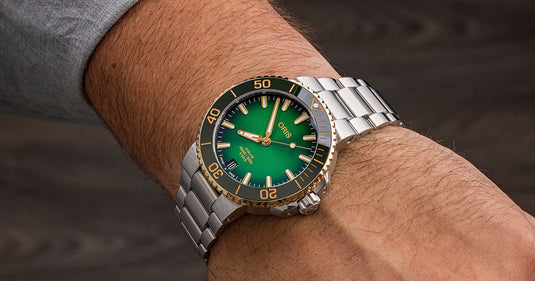 oris-aquis-date-calibre-400-01-400-7769-6357-07-8-22-09peb