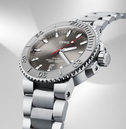 oris-aquis-date-relief-01-733-7730-4153-07-8-24-05peb