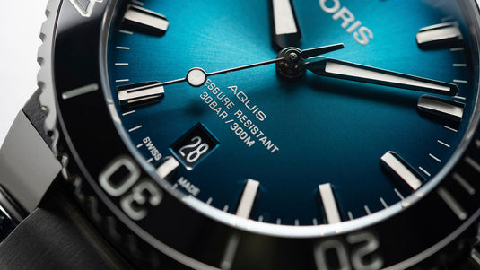 oris-aquis-date-01-733-7732-4155-07-8-21-05peb