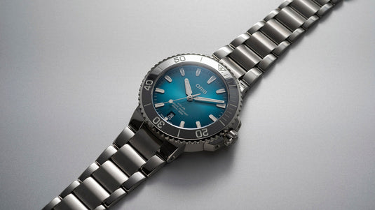 oris-aquis-date-01-733-7732-4155-07-8-21-05peb