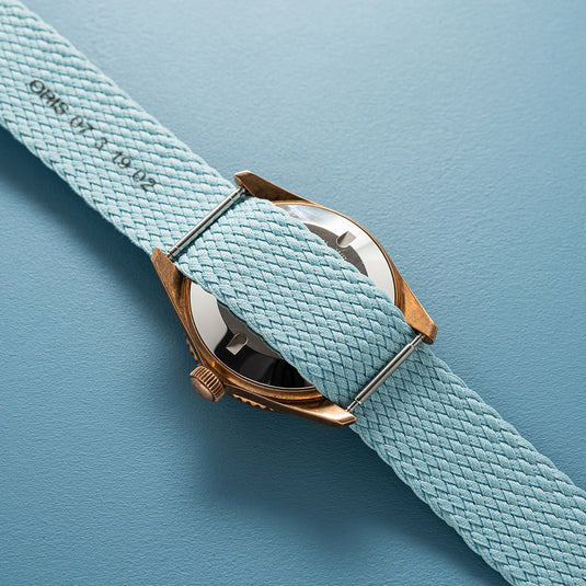 oris-divers-sixty-five-cotton-candy-01-733-7771-3155-07-3-19-02brs