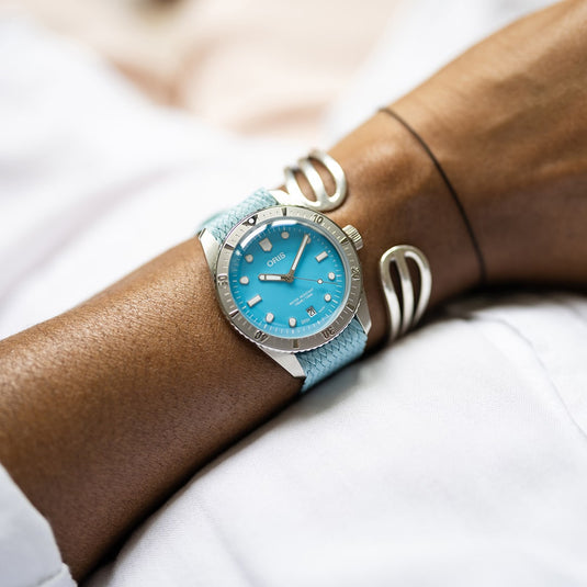 oris-divers-sixty-five-cotton-candy-01-733-7771-4055-07-3-19-02s