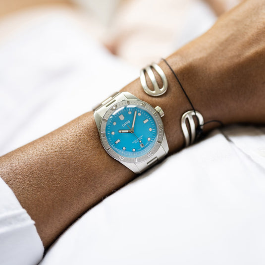 oris-divers-sixty-five-cotton-candy-01-733-7771-4055-07-8-19-18