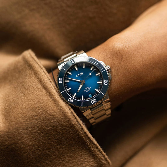 oris-aquis-date-calibre-400-automatic-01-400-7790-4135-07-8-23-02peb