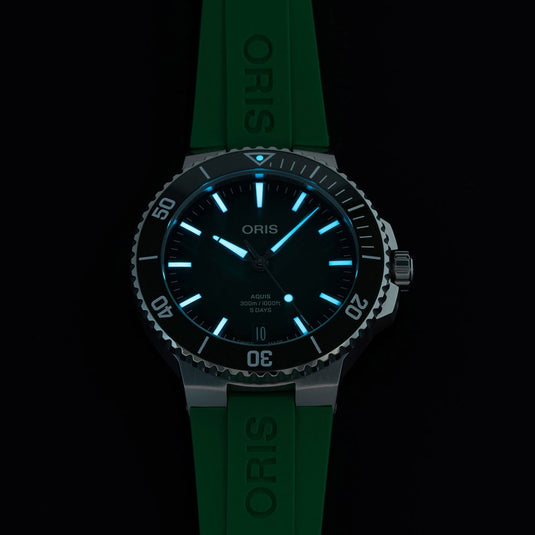 oris-aquis-date-calibre-400-automatic-01-400-7790-4157-07-4-23-47eb