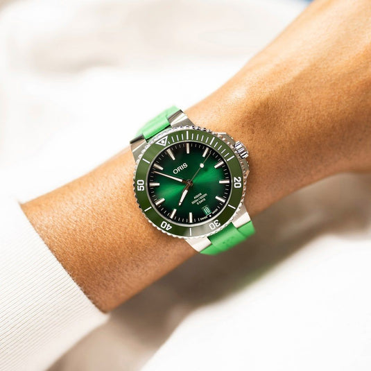 oris-aquis-date-calibre-400-automatic-01-400-7790-4157-07-4-23-47eb