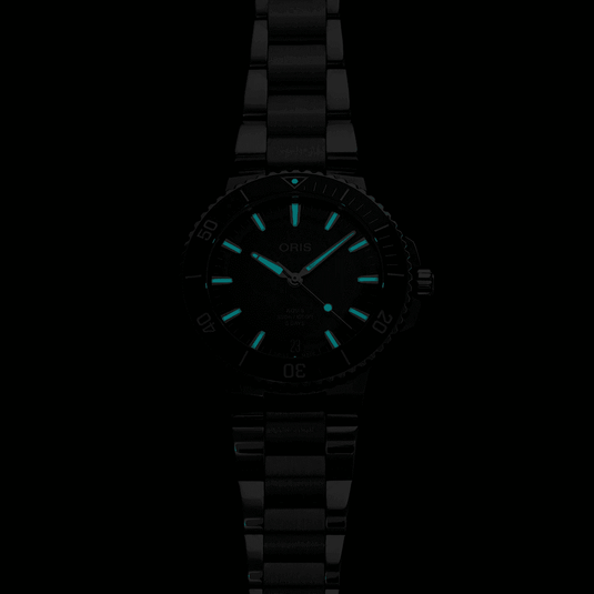 oris-aquis-date-calibre-400-automatic-01-400-7790-4157-07-8-23-02peb