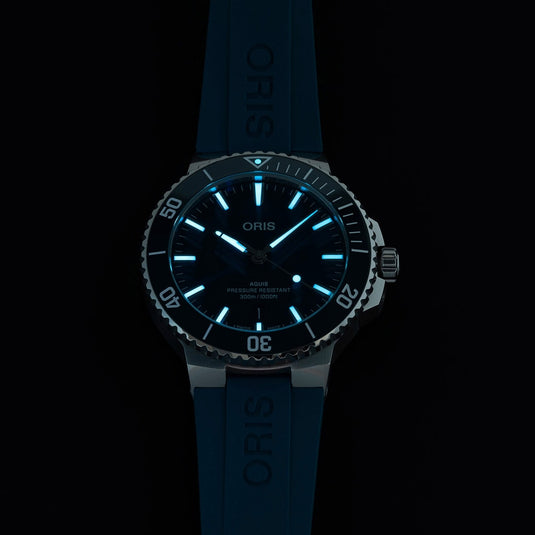 oris-aquis-date-automatic-01-733-7787-4135-07-4-22-35fc