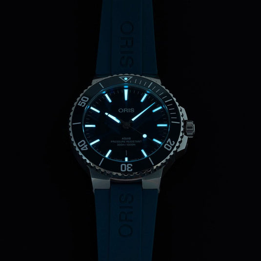 oris-aquis-date-automatic-01-733-7787-4135-07-4-22-35fc