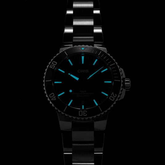 oris-aquis-date-automatic-01-733-7787-4135-07-8-22-04peb