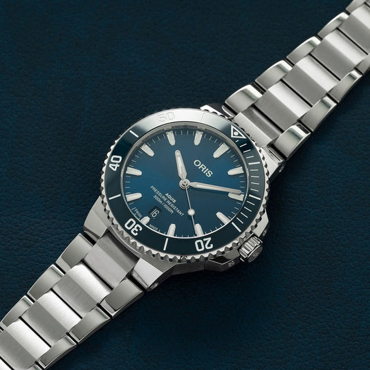 oris-aquis-date-automatic-01-733-7787-4135-07-8-22-04peb