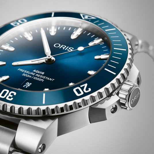 oris-aquis-date-automatic-01-733-7789-4135-07-8-23-04peb