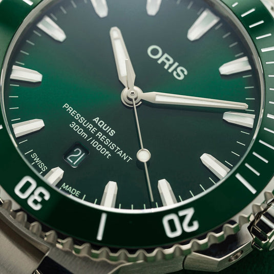 oris-aquis-date-automatic-01-733-7789-4157-07-8-23-04peb