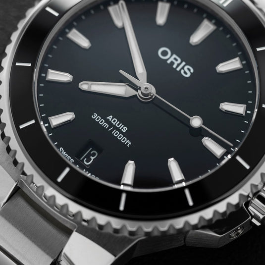 oris-aquis-date-automatic-01-733-7792-4154-07-8-19-05p
