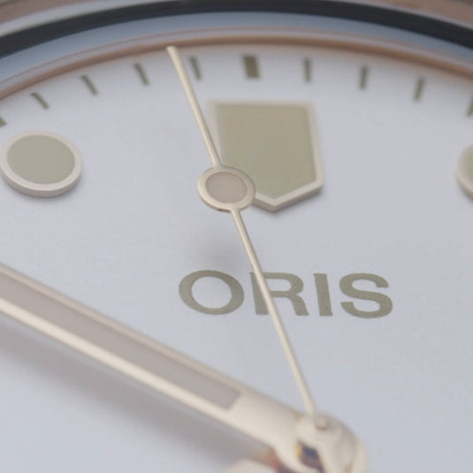 oris-divers-sixty-five-date-automatic-01-733-7771-3151-07-8-19-15