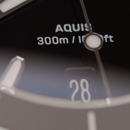 oris-aquis-date-automatic-01-733-7792-4154-07-8-19-05p