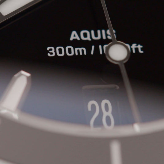 oris-aquis-date-automatic-01-733-7792-4154-07-8-19-05p