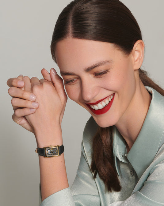 Longines Dolcevita Quartz Watch, 20.50 X 32.00 Mm, 18 Karat Yellow Gold. L5.255.6.75.2