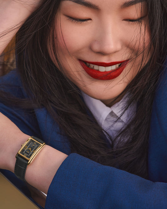 Longines Dolcevita Quartz Watch, 23.00 X 37.00 Mm, 18 Karat Yellow Gold. L5.512.6.75.2