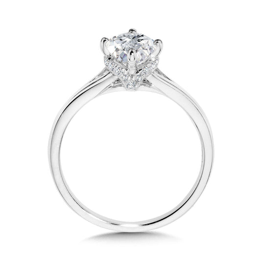 OVAL-CUT HIDDEN HALO & SPLIT SHANK DIAMOND ENGAGEMENT RING W/ COMPASS PRONGS R2407W-SR