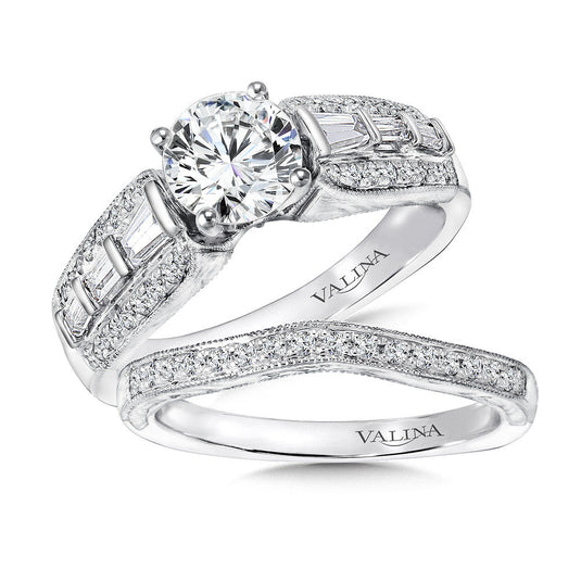 DIAMOND ENGAGEMENT RING R9425W
