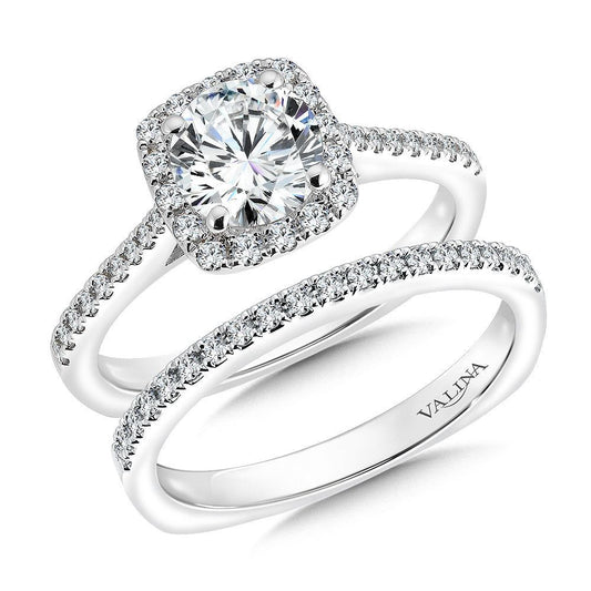 CUSHION SHAPE HALO DIAMOND ENGAGEMENT RING R9542W