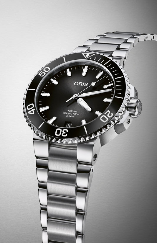 oris-aquis-date-calibre-400-01-400-7769-4154-07-8-22-09peb