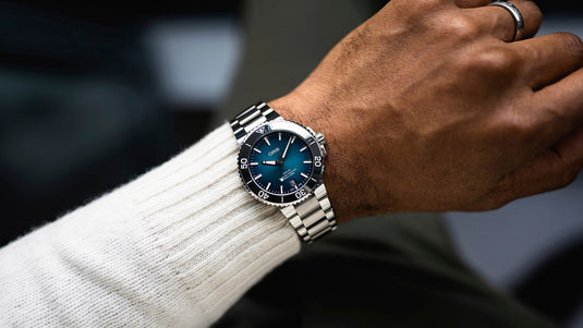 oris-aquis-date-01-733-7732-4155-07-8-21-05peb