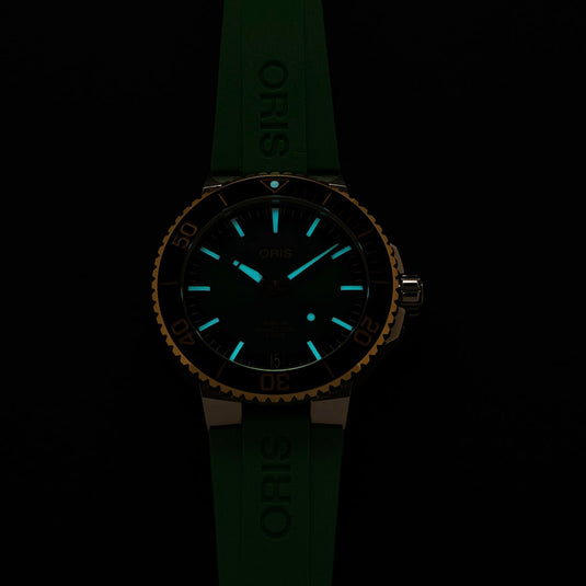 Oris Aquis Date Calibre 400 Automatic Watch 01 400 7769 6357-07 4 22 77FC
