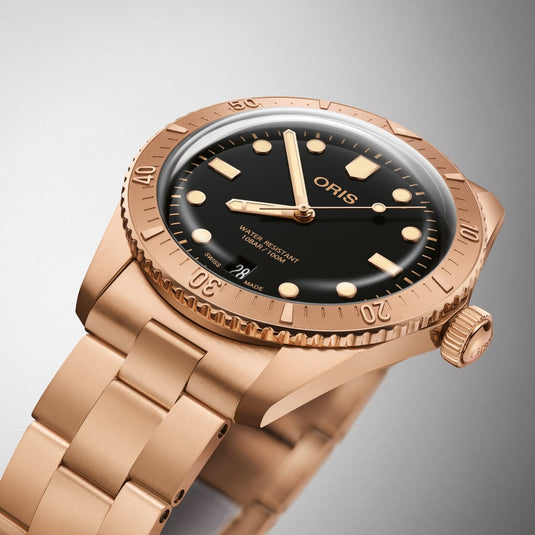 oris-divers-sixty-five-date-automatic-01-733-7771-3154-07-8-19-15
