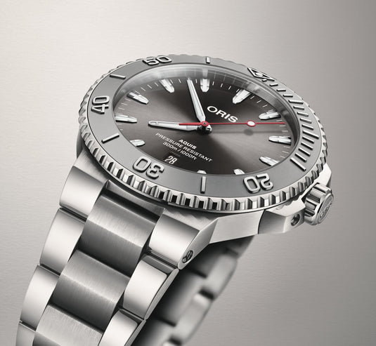 Oris Aquis Date Relief Automatic Watch 01 733 7789 4153-07 8 23 04PEB