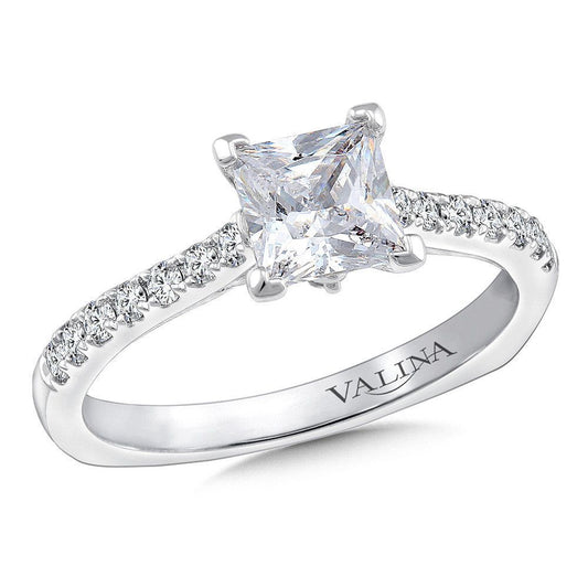 PRINCESS-CUT STRAIGHT DIAMOND ENGAGEMENT RING R9693W